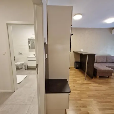 & Burgers Rezidenca Pipanova Aparthotel 4*