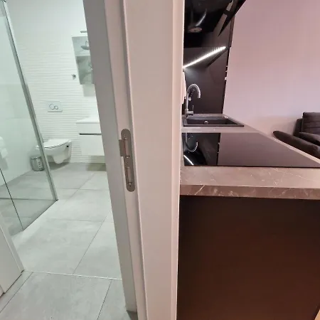 & Burgers Rezidenca Pipanova Aparthotel 4*