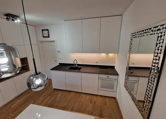 & Burgers Rezidenca Pipanova Апарт-отель