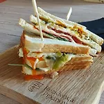 & Burgers Rezidenca Pipanova 아파트호텔 4*