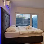 & Burgers Rezidenca Pipanova 4* Λιουμπλιάνα