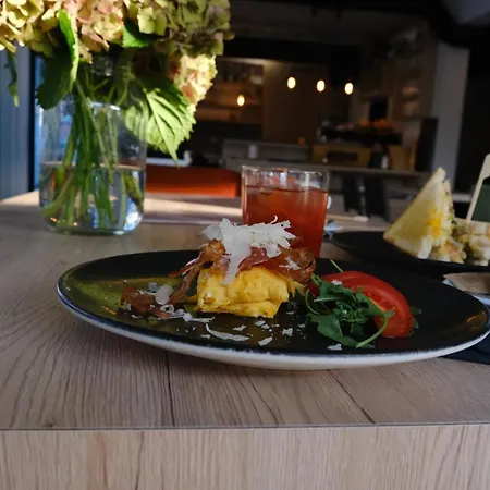 公寓式酒店 & Burgers Rezidenca Pipanova 卢布尔雅那