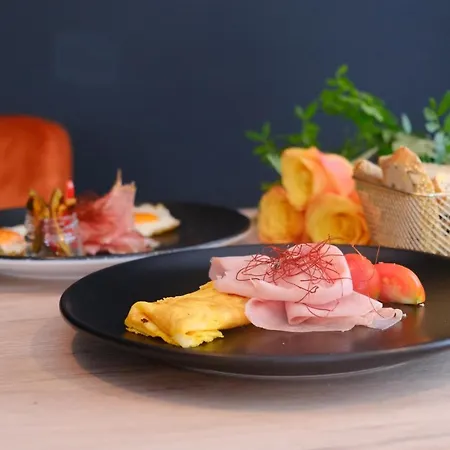 & Burgers Rezidenca Pipanova 4* 卢布尔雅那