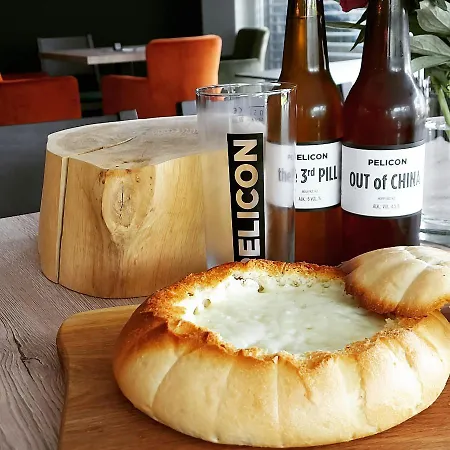 & Burgers Rezidenca Pipanova 4* Ljubljana