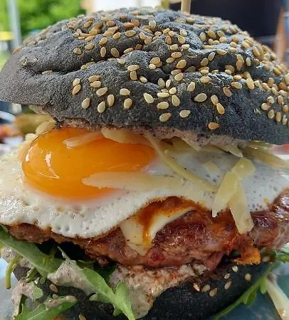 Апарт-отель & Burgers Rezidenca Pipanova 4*