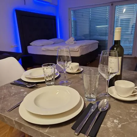 公寓式酒店 & Burgers Rezidenca Pipanova 卢布尔雅那