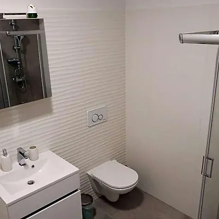 & Burgers Rezidenca Pipanova Apart Otel Ljubljana