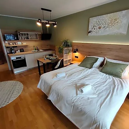 & Burgers Rezidenca Pipanova Apartmanhotel 4*