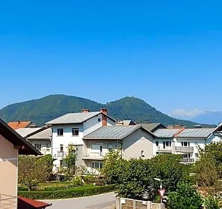 & Burgers Rezidenca Pipanova 4*