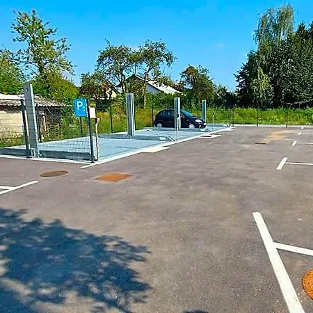 & Burgers Rezidenca Pipanova