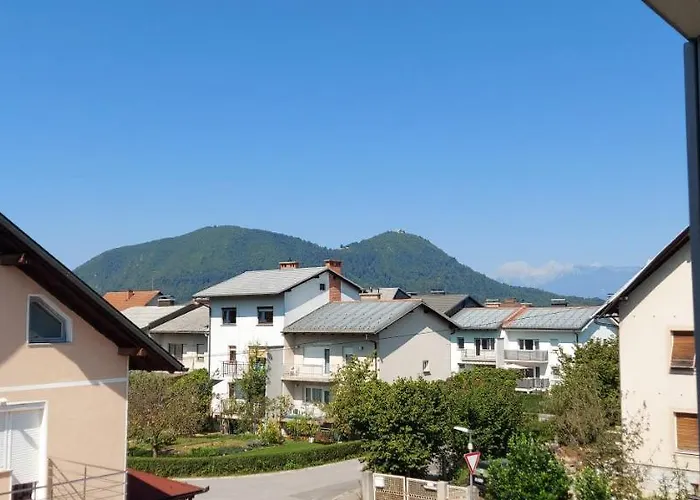 & Burgers Rezidenca Pipanova Апарт-отель