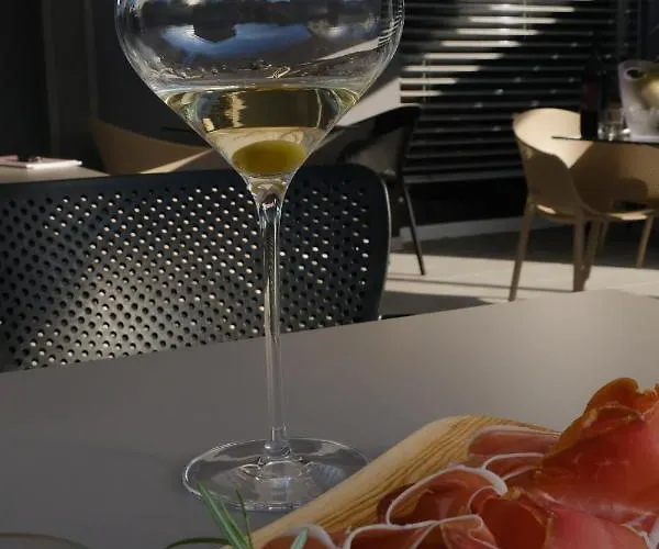 Апарт-отель & Burgers Rezidenca Pipanova Любляна