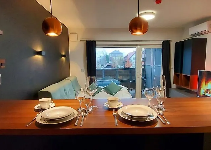 & Burgers Rezidenca Pipanova Hotel apartamentowy Lublana