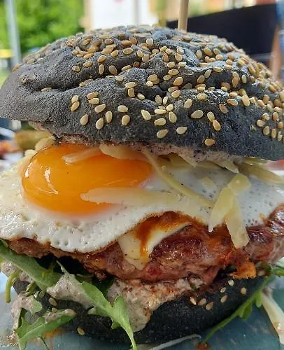 Апарт-отель & Burgers Rezidenca Pipanova 4*