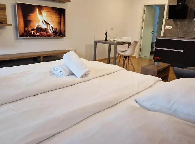 & Burgers Rezidenca Pipanova Любляна