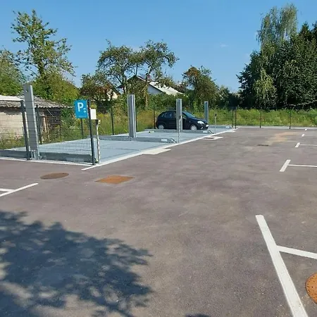 & Burgers Rezidenca Pipanova